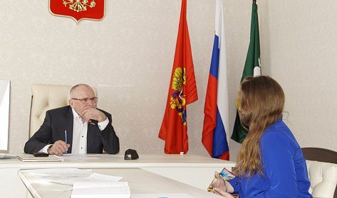 На прием к депутату Дикману